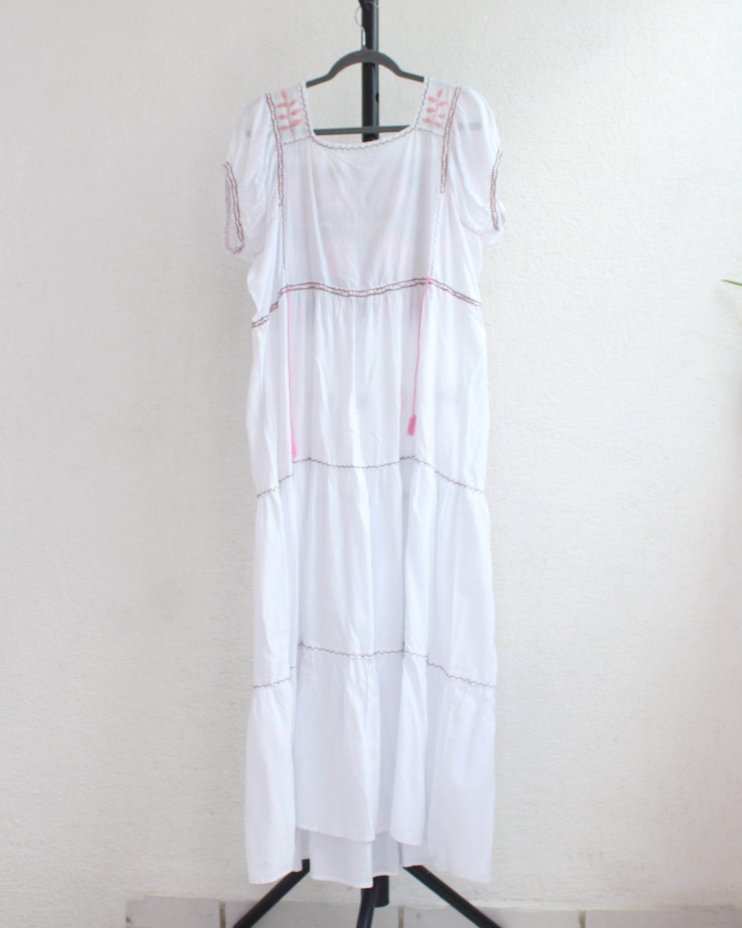 Vestido Maribel Flores Blanco Colores L / XL