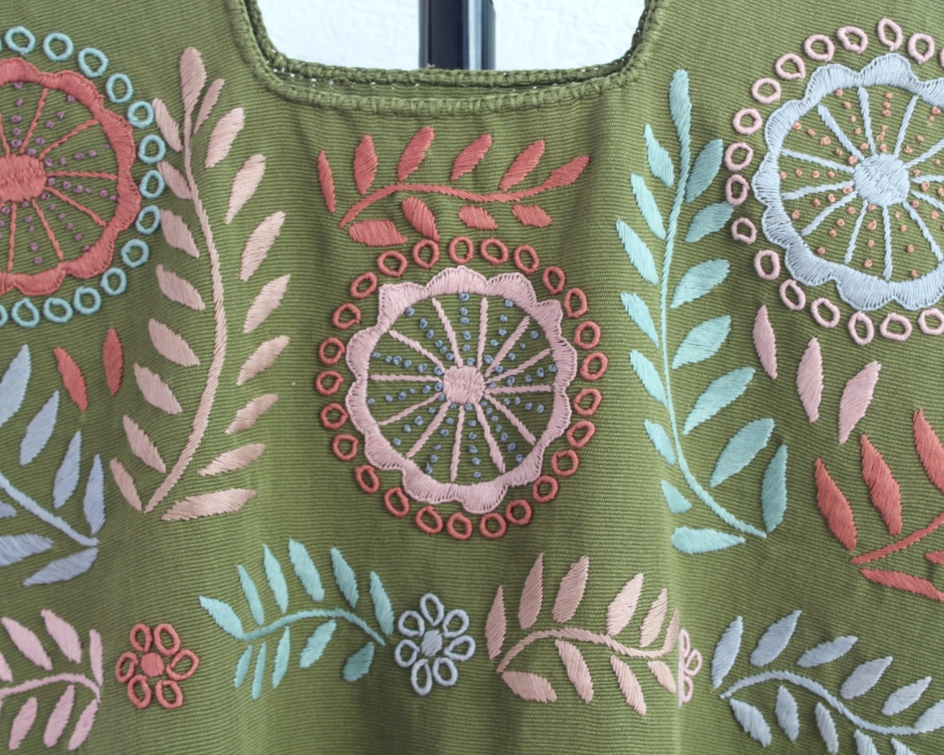 Crop Top Flores Rococo Verde