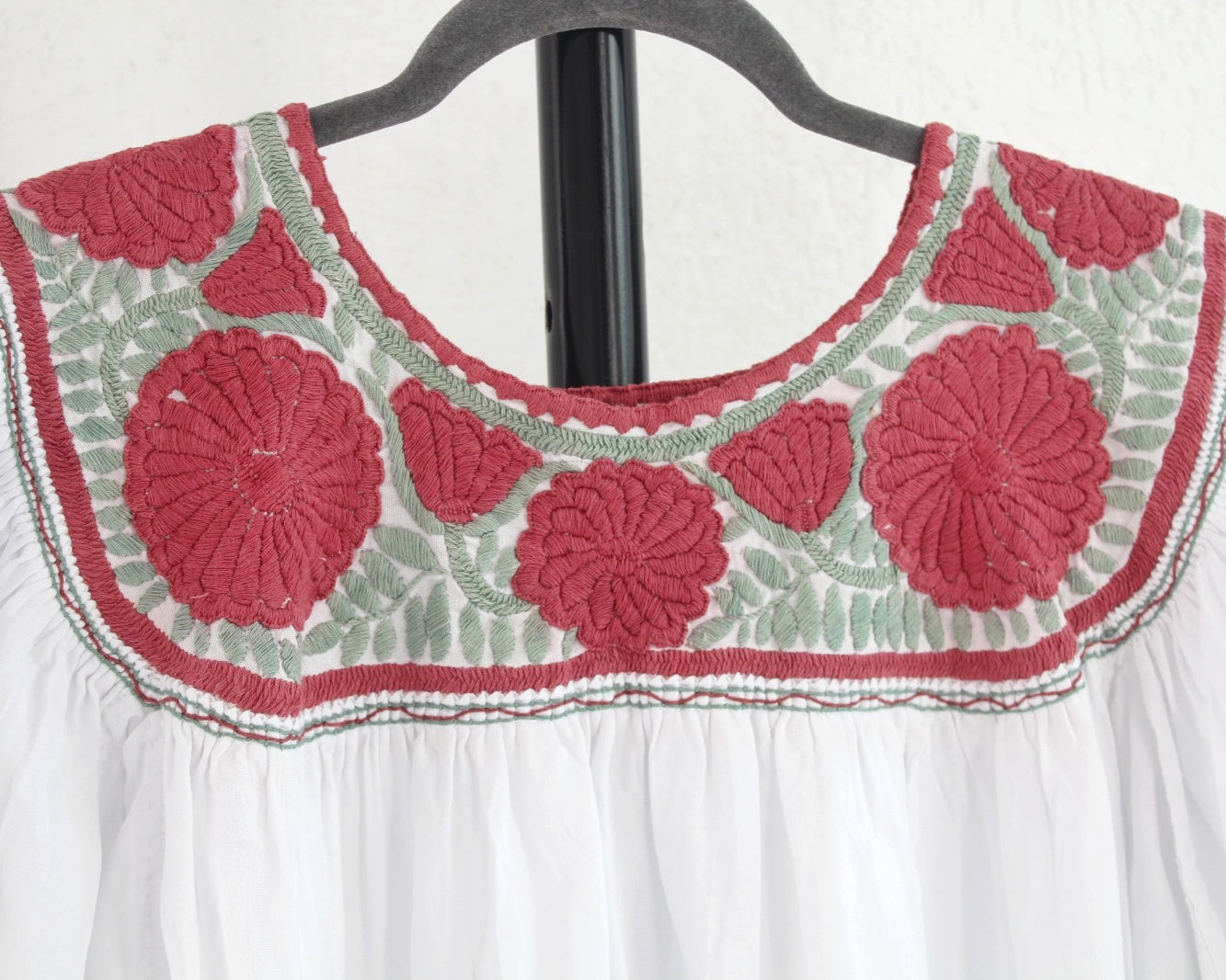 Blusa Aguacatenango Blanco Menta Vino