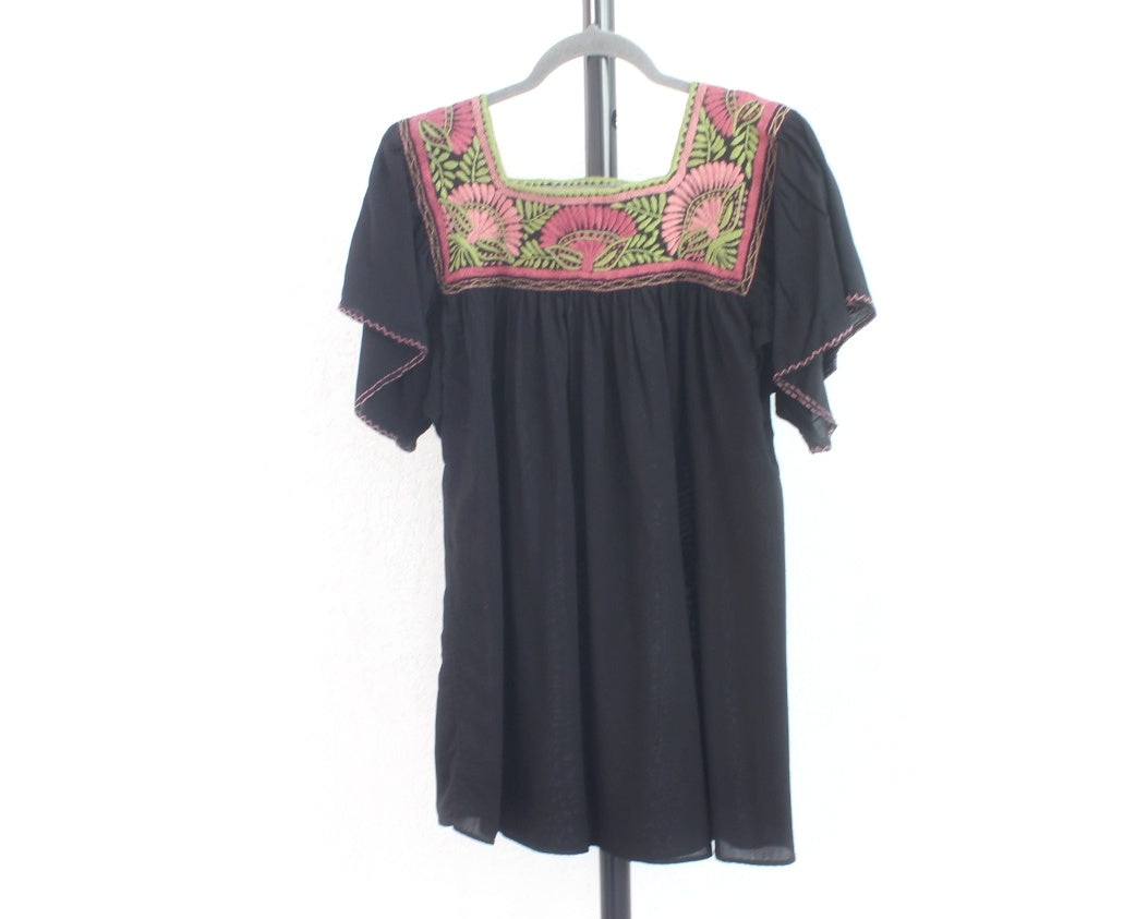 Blusa Aguacatenango Negro Rosa Verde