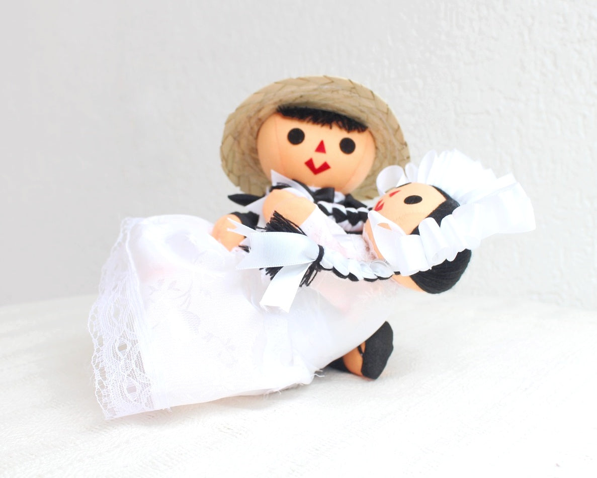 Paquete Muñeca Lelé y Panchito Novios