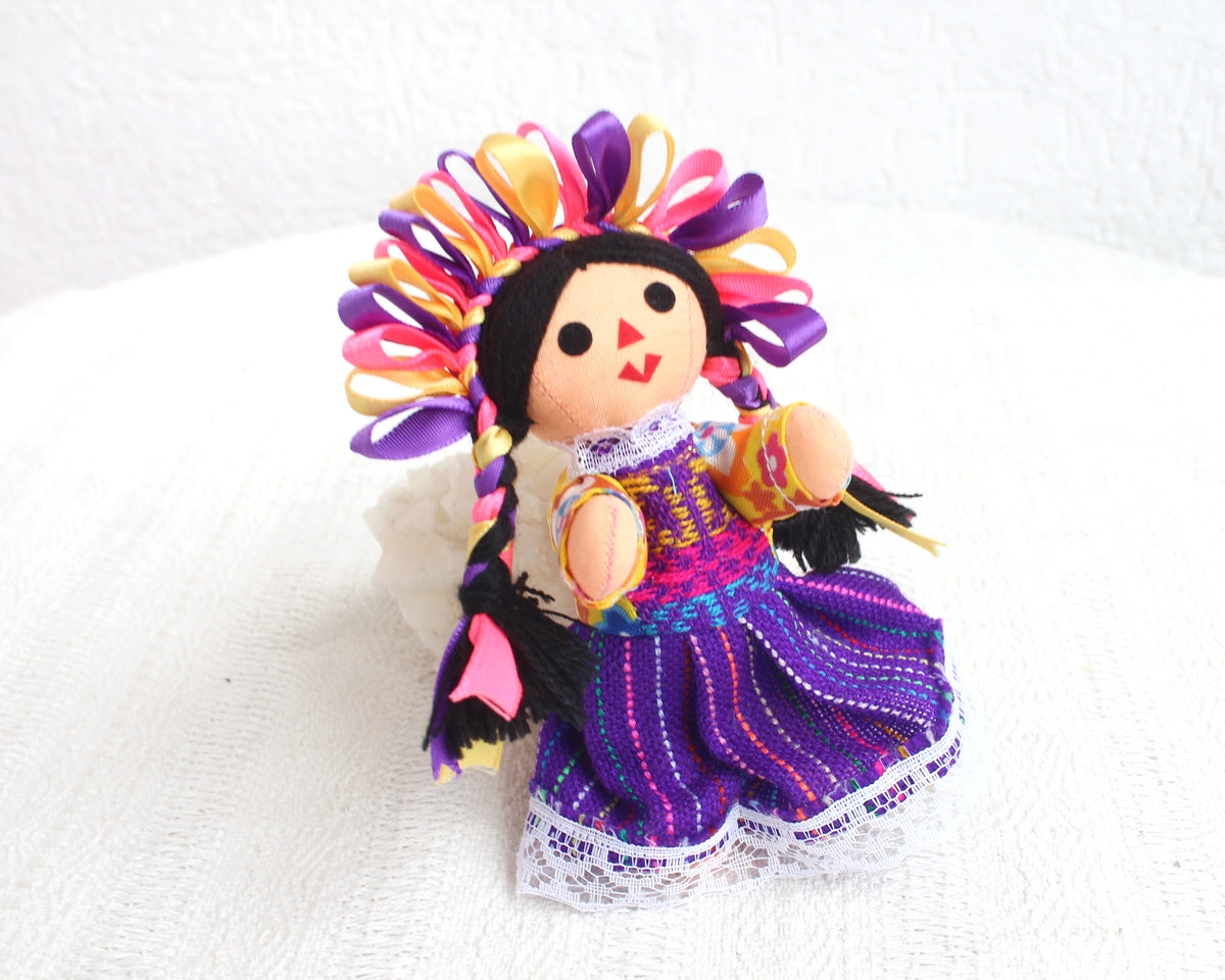 Muñeca Lelé Pequeña Lila Amarillo Rosa