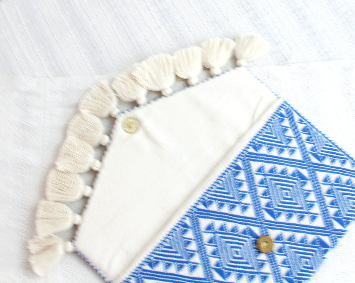Clutch Artesanal Estrellas Diamante Blanco Azul