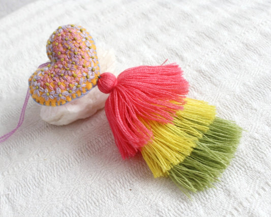 Corazón Florecitas Amarillo  Coral Verde