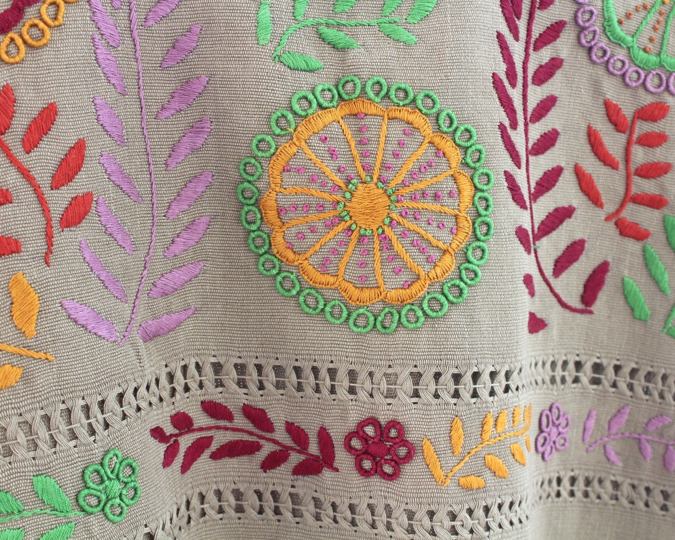 Crop Top Flores Rococo Verde Olivo