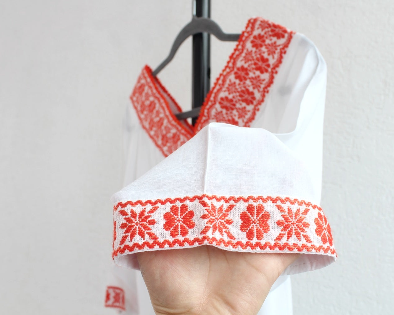 Blusa Cuello V Blanco Flores