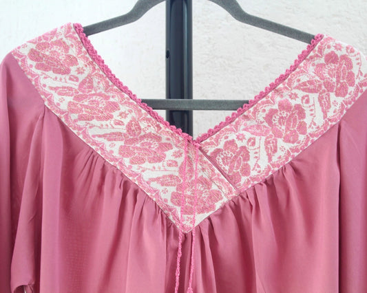 Blusa Cuello V Palo de Rosa Rosas
