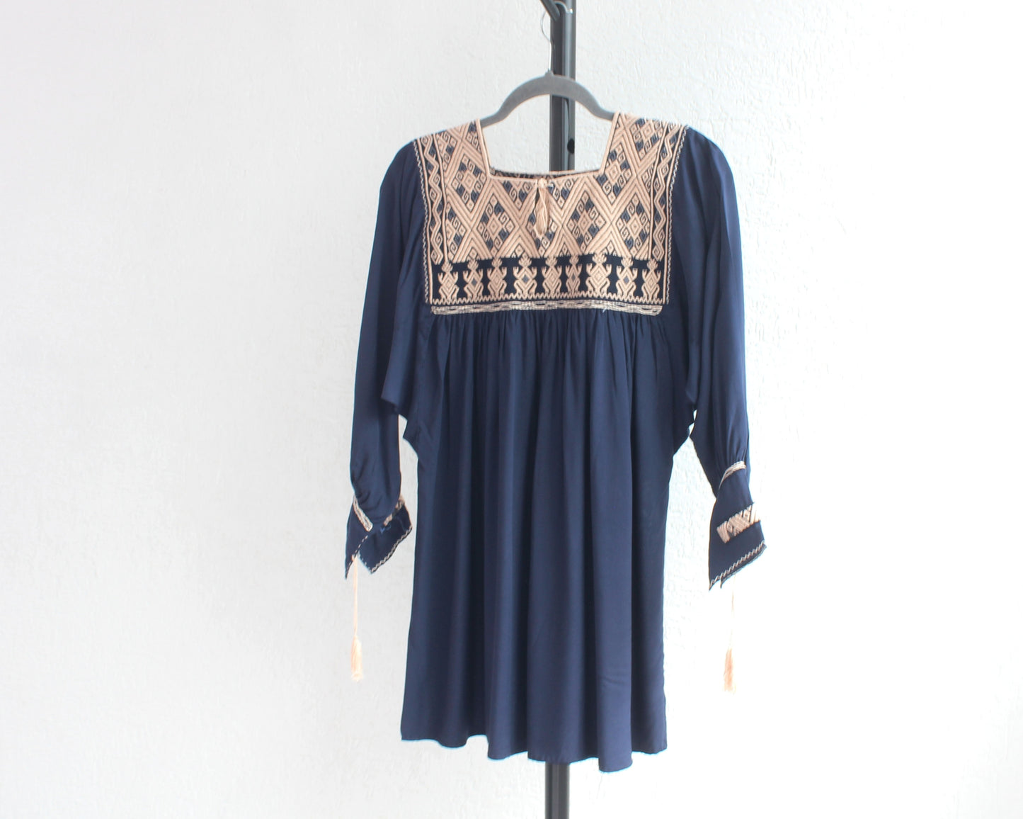 Blusa Elena Azul Marino Beige Unitalla