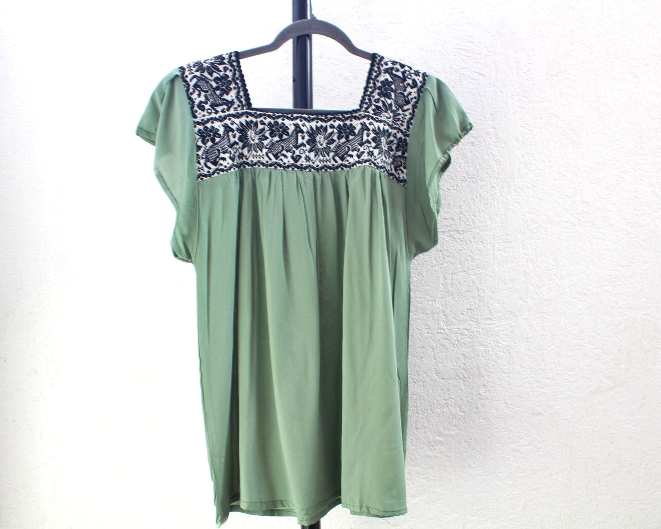 Blusa Bordada Tania Menta Burritos