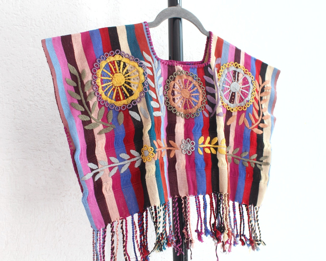 Crop Top Flores Rococo Lineas Lila Colores