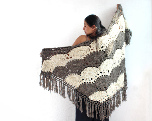 Capa de Lana Tejido Abanico Natural Gris