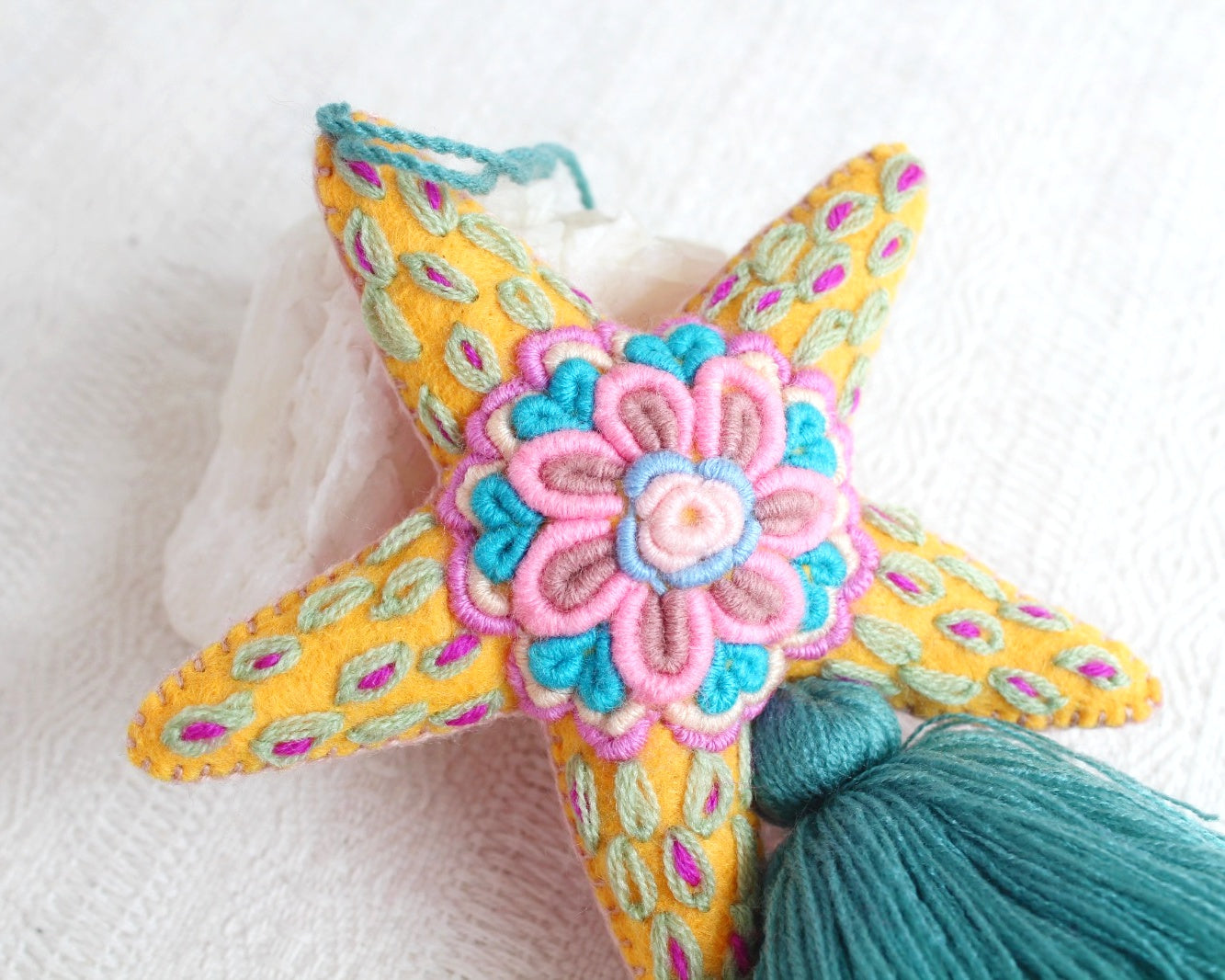 Estrella Rococo Amarillo Menta