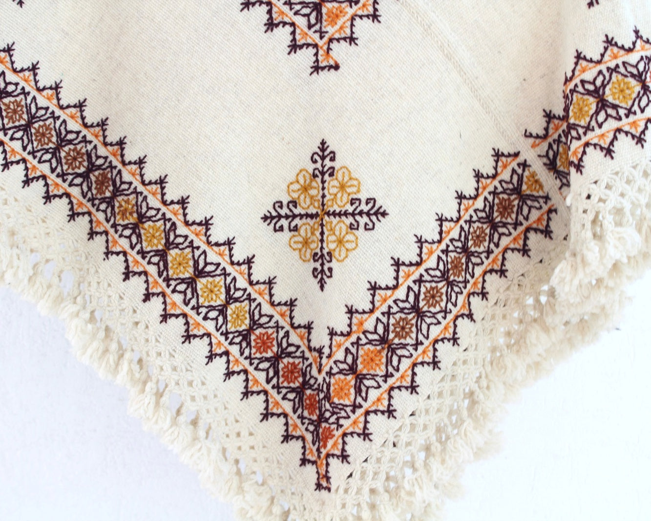 Mañanita Flores Natural Café Bordado Mazahua