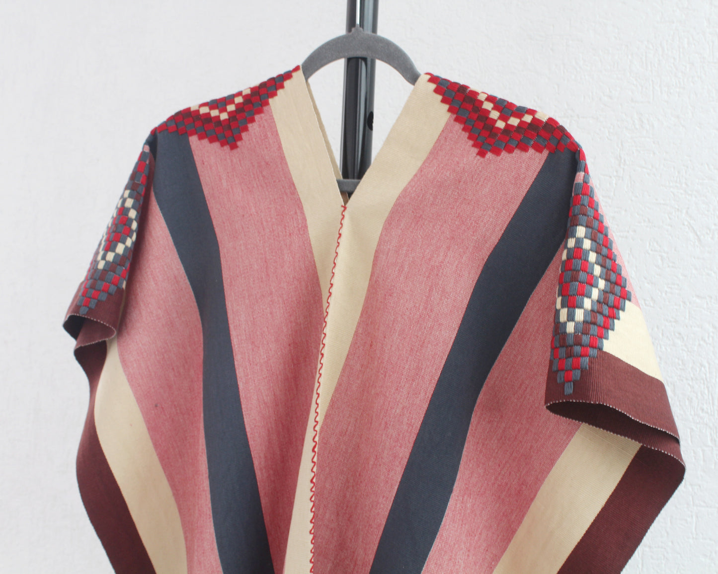 Jorongo Lineas Rosa Beige Gris