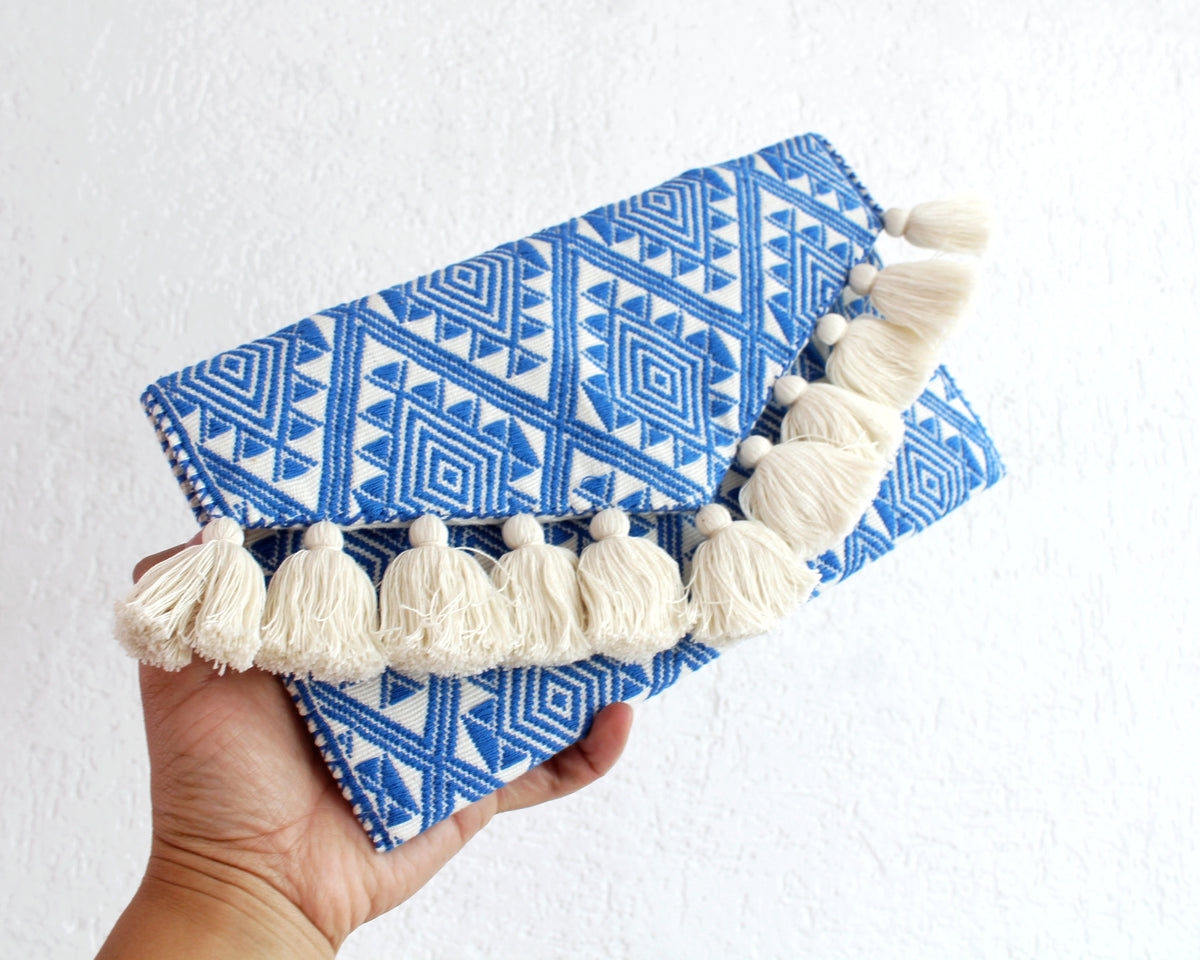 Clutch Artesanal Estrellas Diamante Blanco Azul