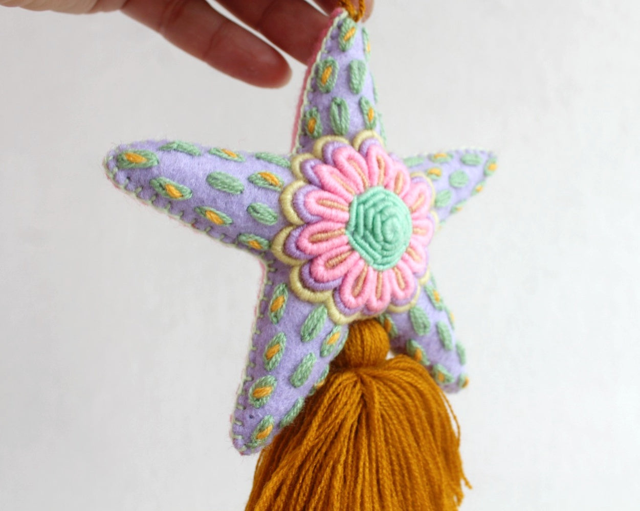 Estrella Rococo Lila Marrón