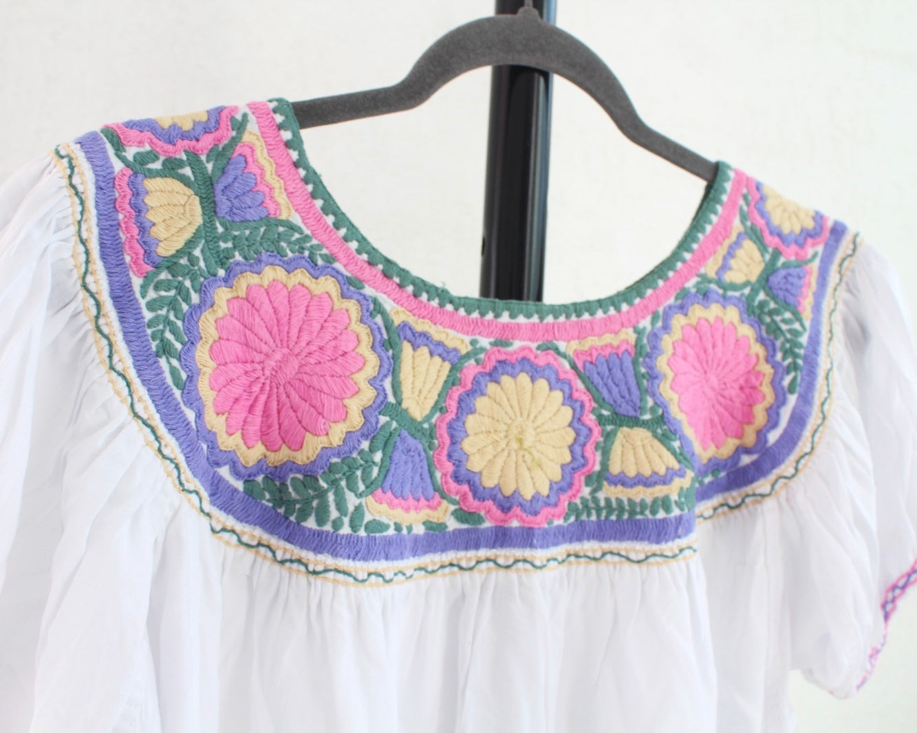 Blusa Aguacatenango Blanco Rosa Verde Lila