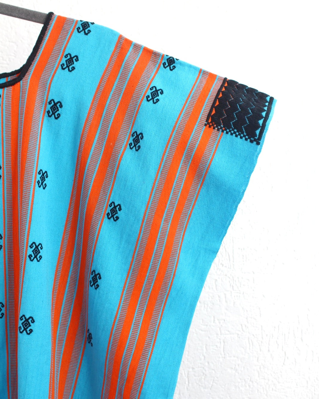 Huipil Pantheló Azul y Naranja