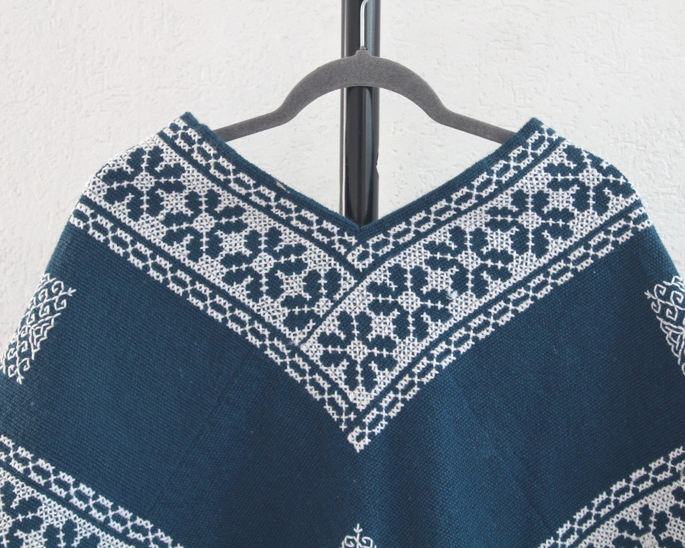 Mañanita Estrellas Azul Blanco Punto de Cruz