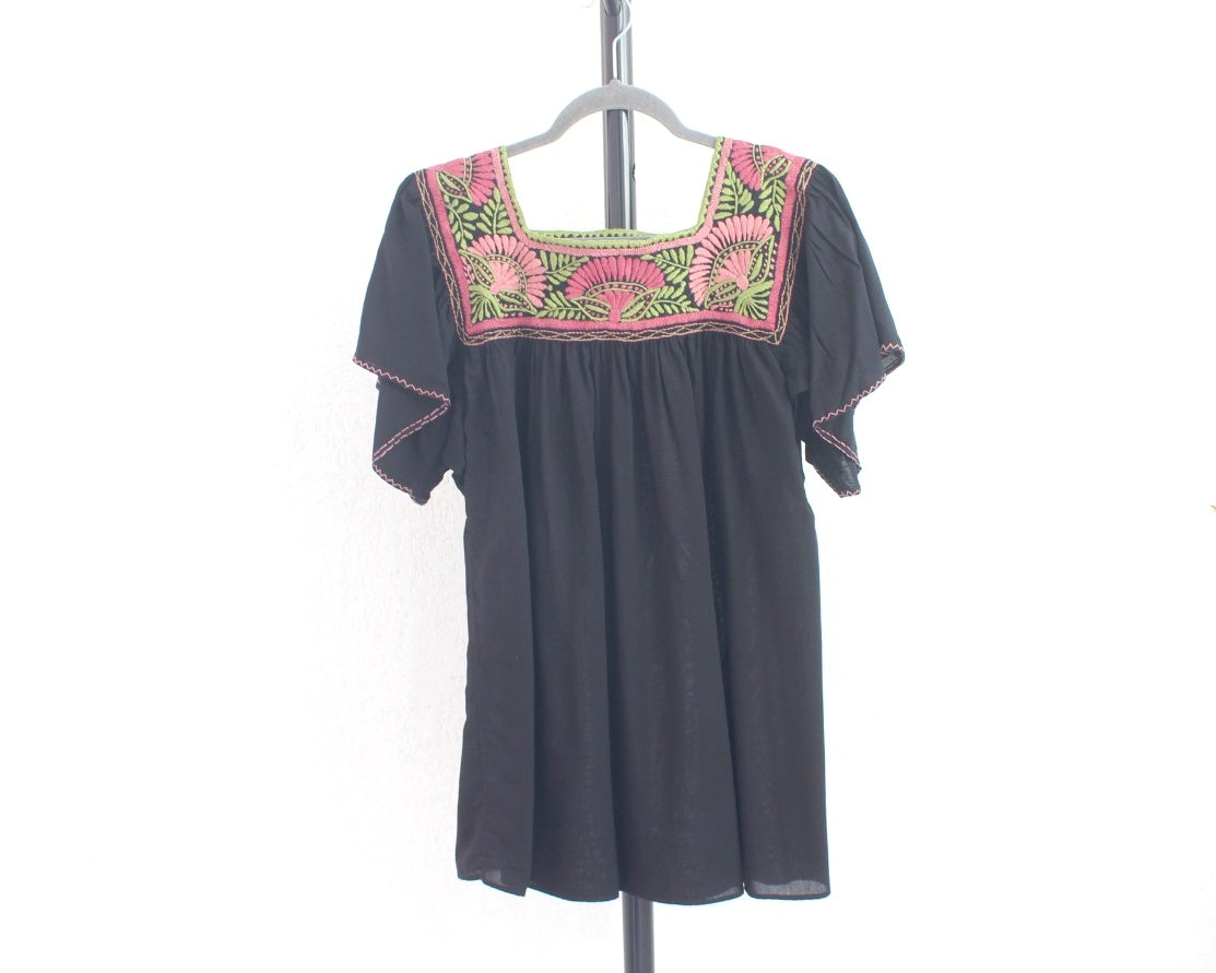 Blusa Aguacatenango Negro Rosa Verde