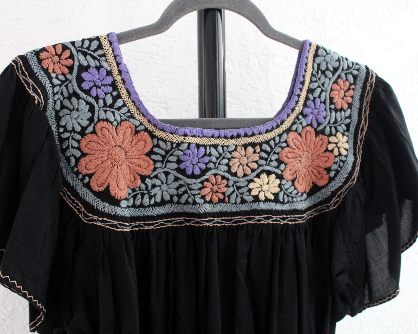 Blusa Aguacatenango Negro Coral Lila Menta
