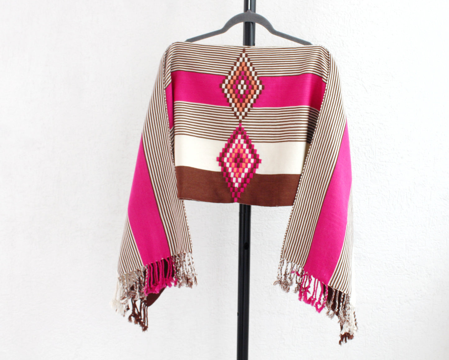 Jorongo Rombos Rosa Café Blanco