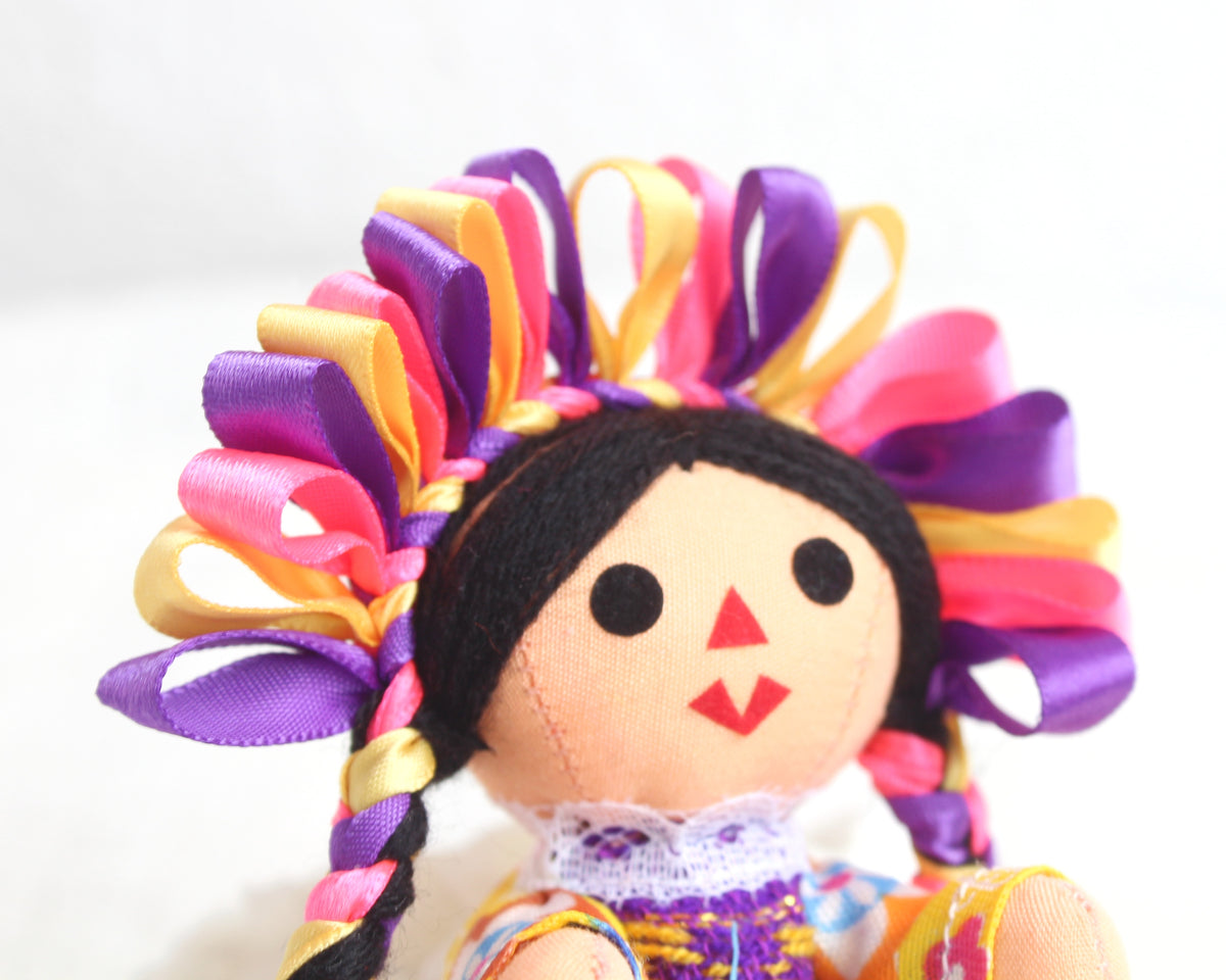 Muñeca Lelé Pequeña Lila Amarillo Rosa
