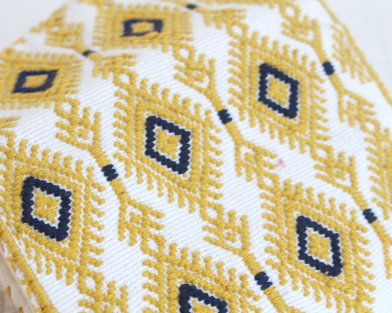 Cartera Estrellas con Coronas Amarillo Blanco