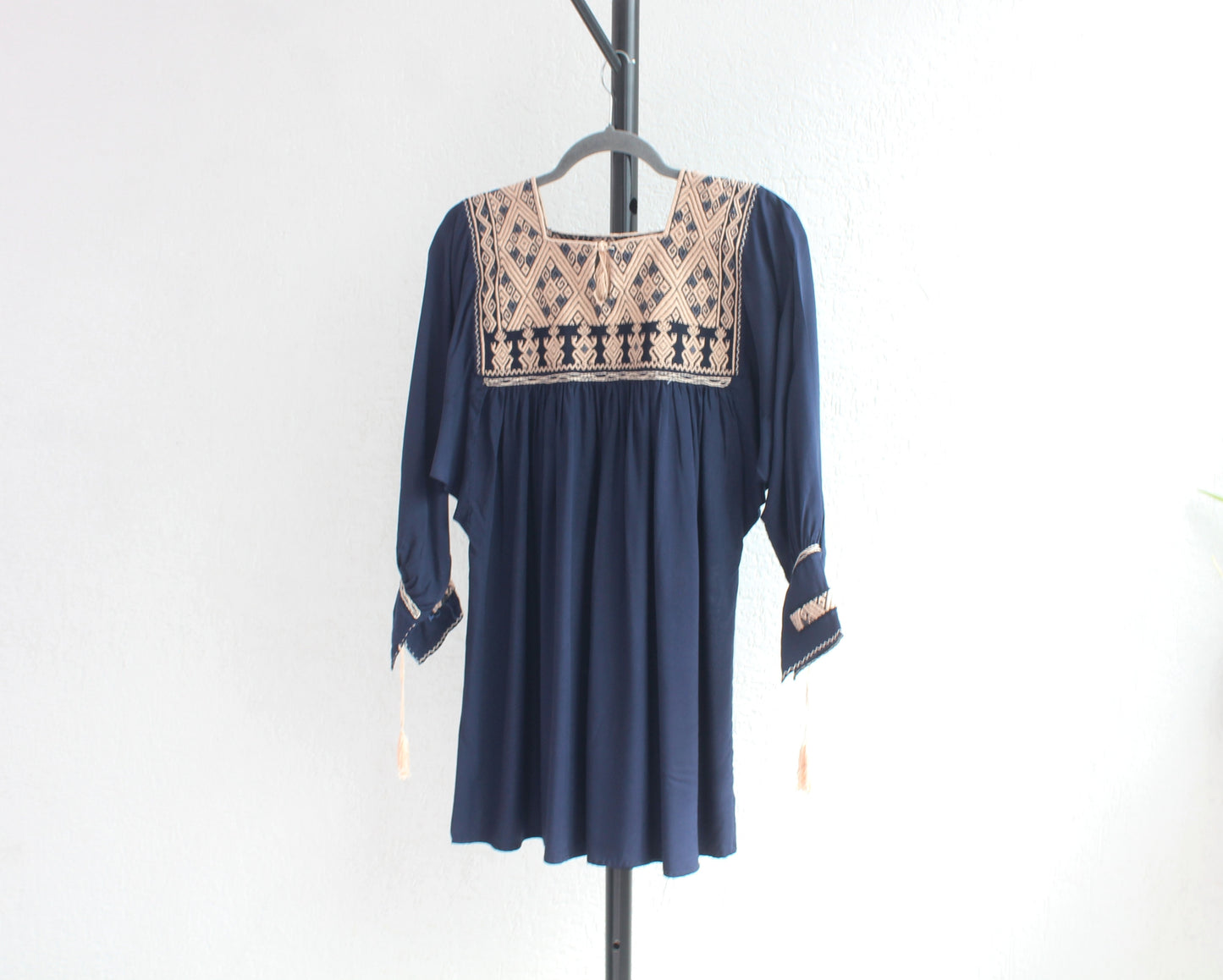 Blusa Elena Azul Marino Beige Unitalla