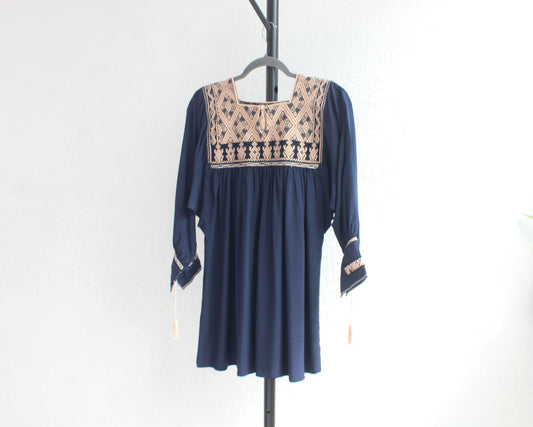 Blusa Elena Azul Marino Beige Unitalla