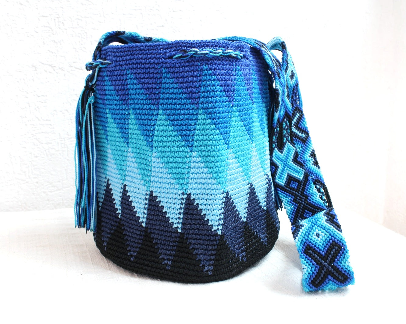 Bolso Morral Rombos Azules