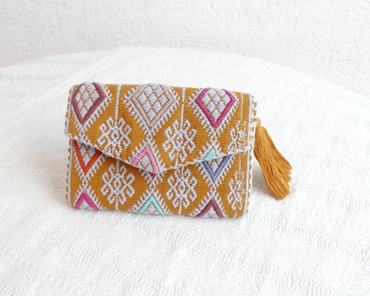 Cartera Estrellas con Coronas Mostaza Gris