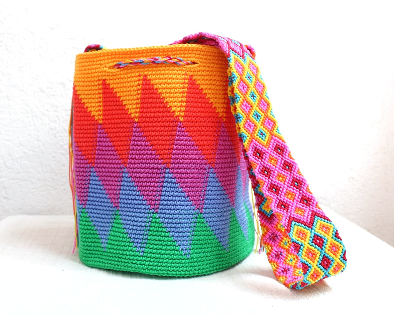 Bolso Morral Rombos Amarillo Rosa Lila