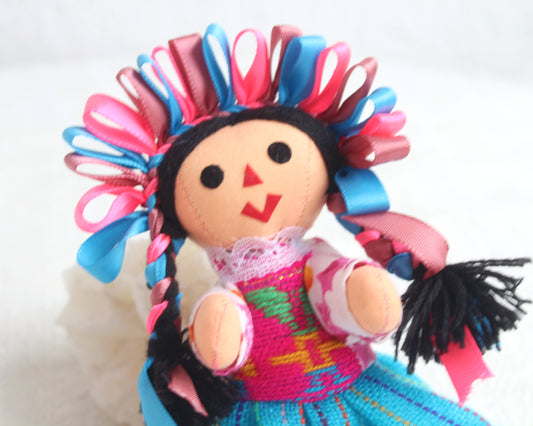 Muñeca Lelé Pequeña Azul Rosa Marsala