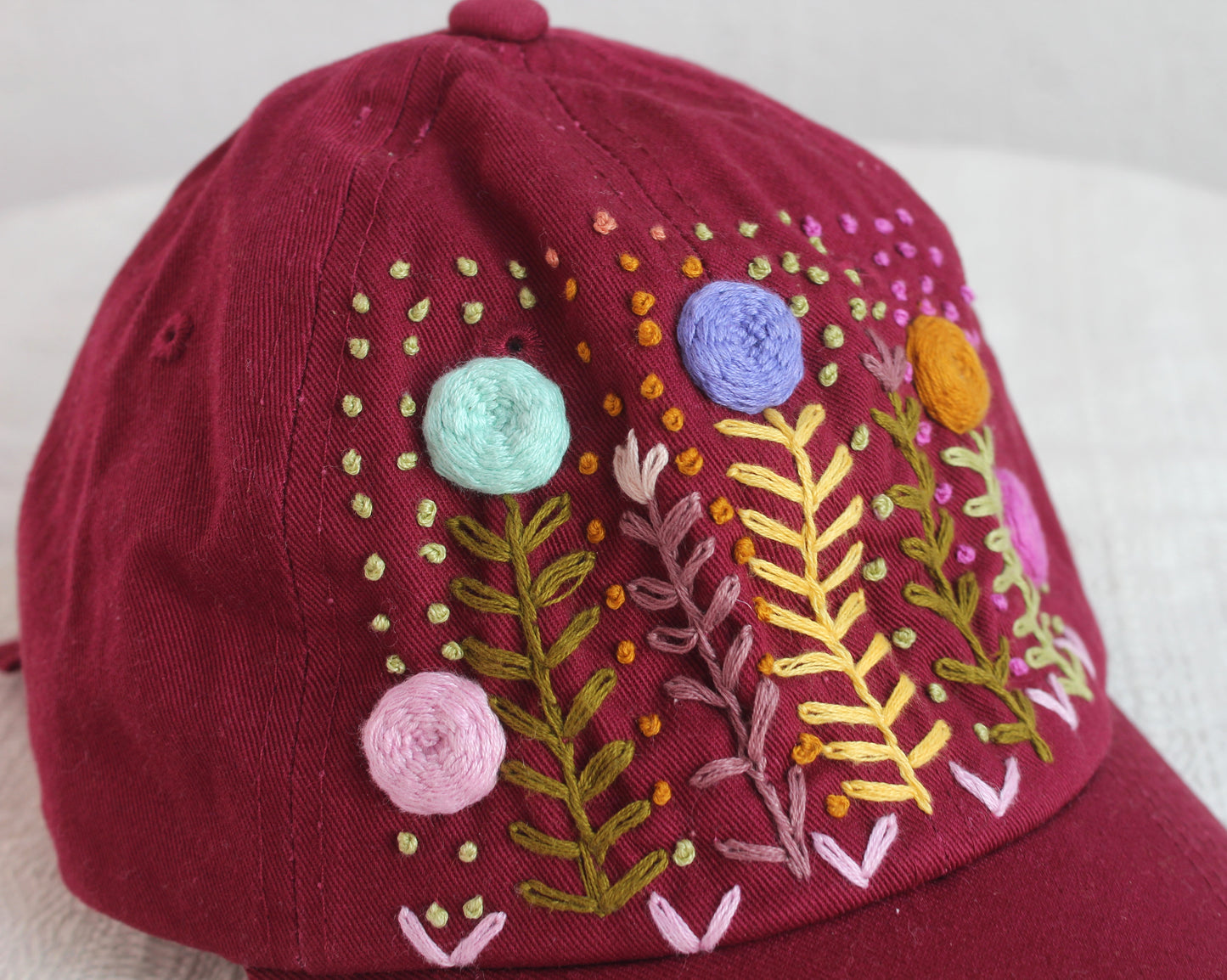 Gorra Flores Vino