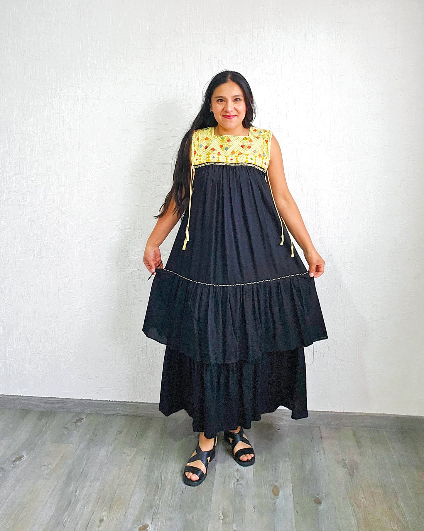 Vestido Teresa Negro Amarillo Telar Unitalla
