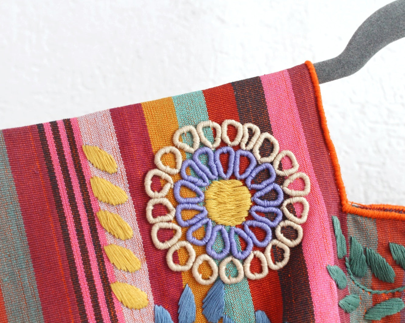 Top Flores Rococo Naranja Rosa