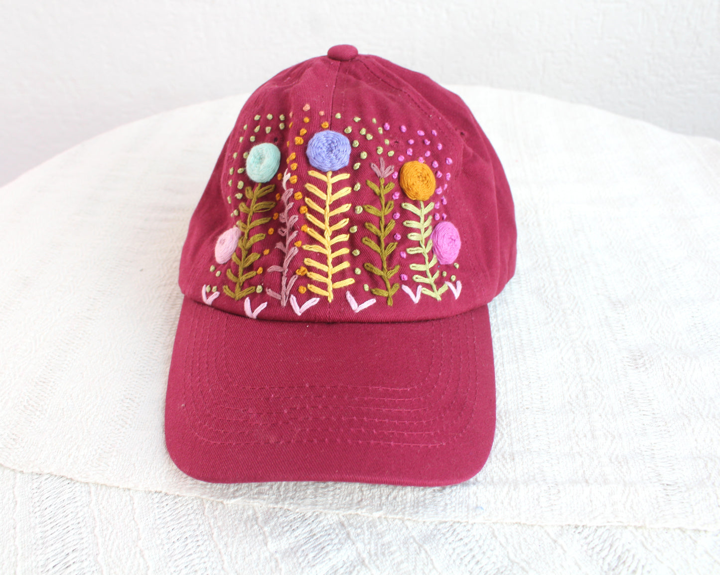 Gorra Flores Vino