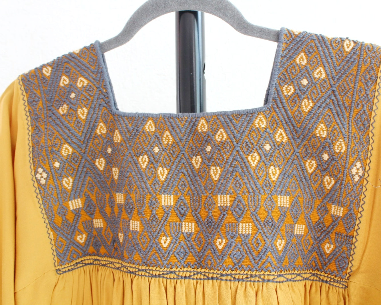 Blusa Elena Amarilla Gris Unitalla