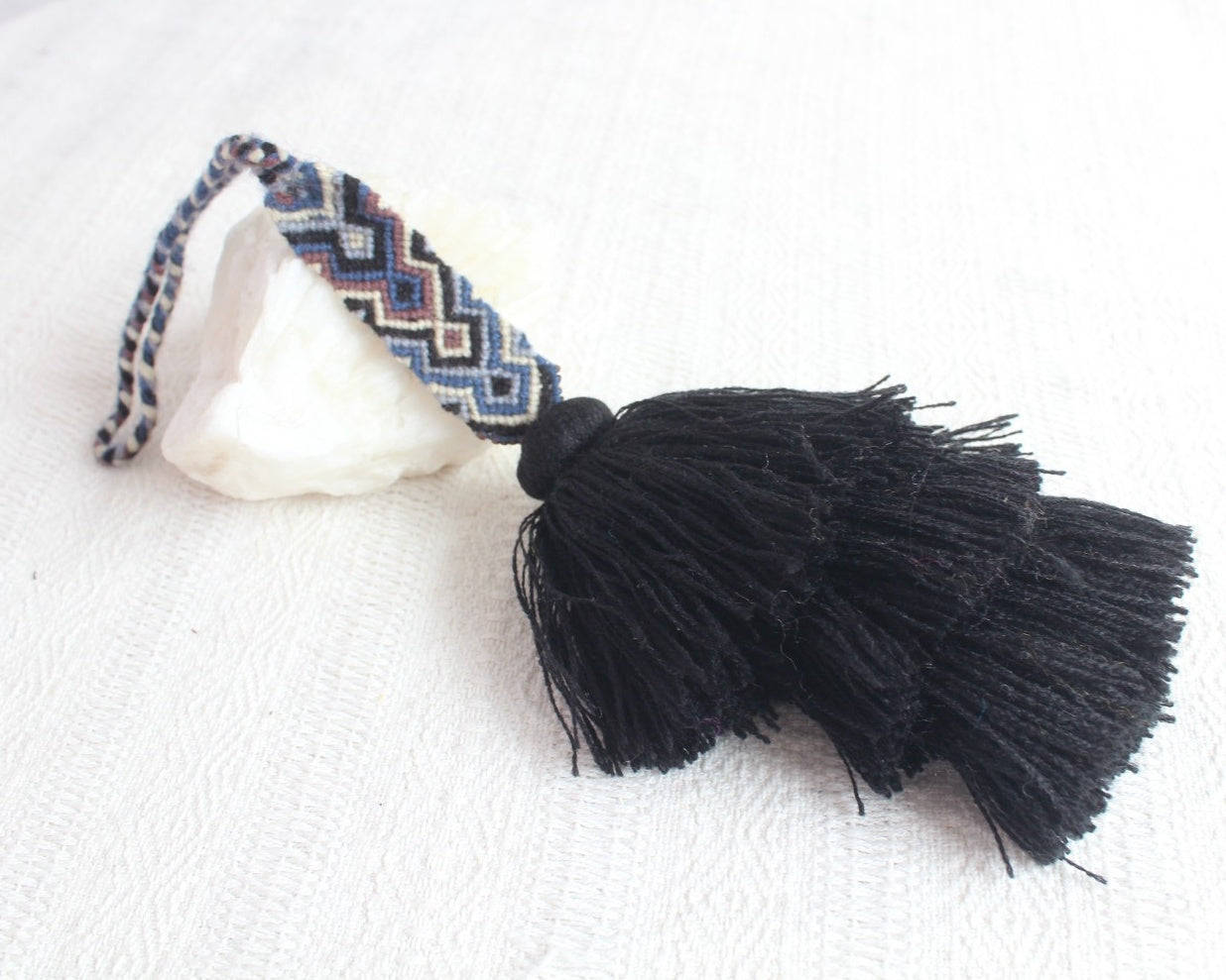 Campanitas con pulsera Negro Azul Beige
