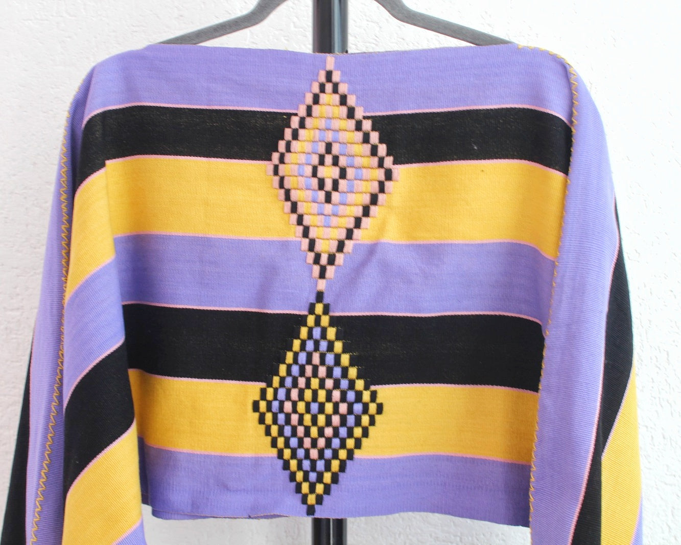 Jorongo Lineas Lila Amarillo Negro