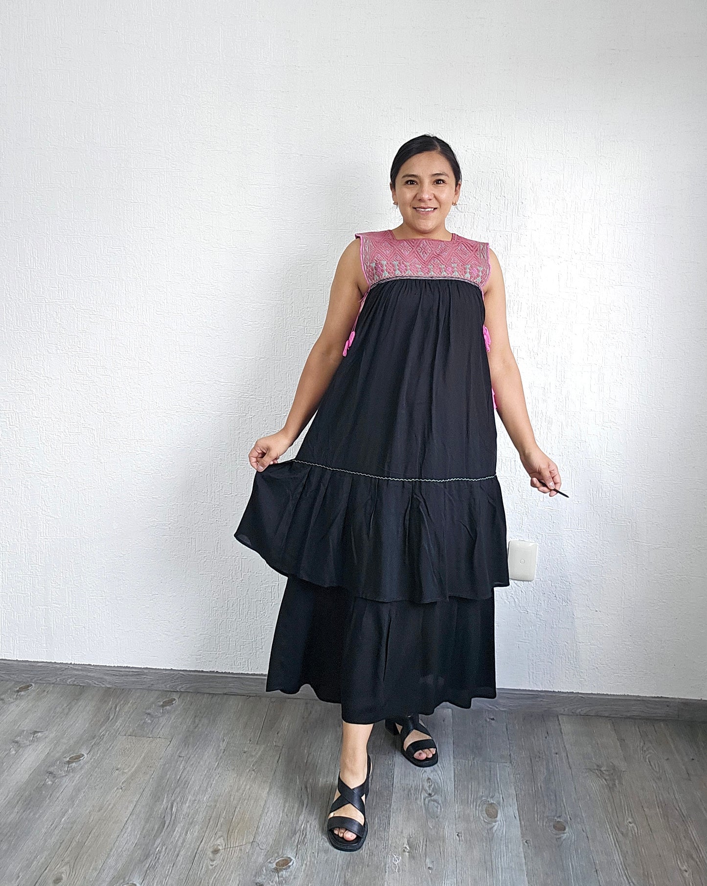 Vestido Teresa Negro Rosa Telar Unitalla