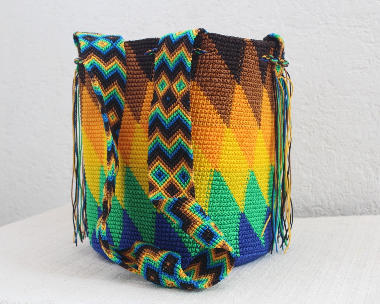 Bolso Morral Rombos Verde Amarillo Café
