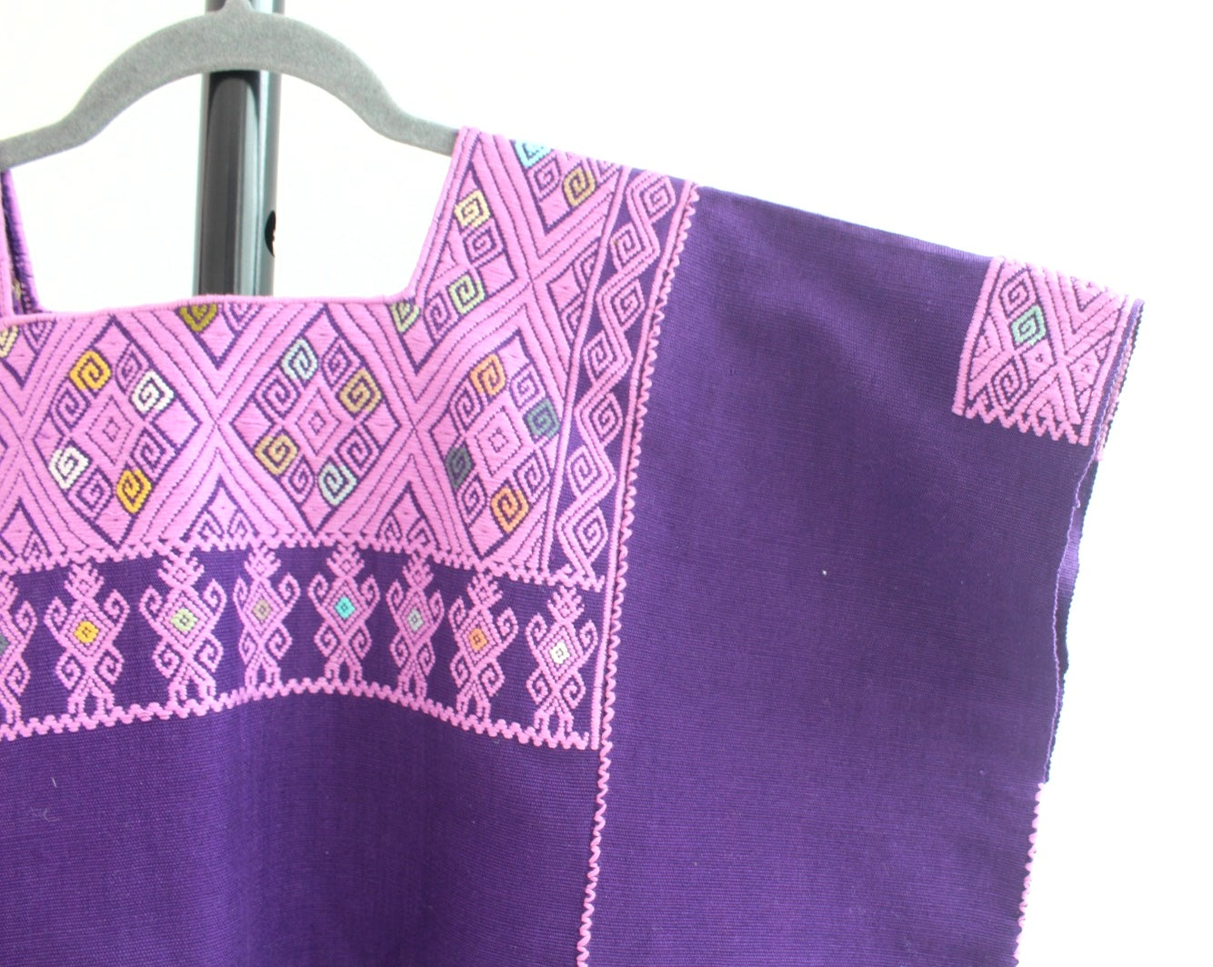 Huipil Corto Laura XL - 2XL Pejel Morado Rosa