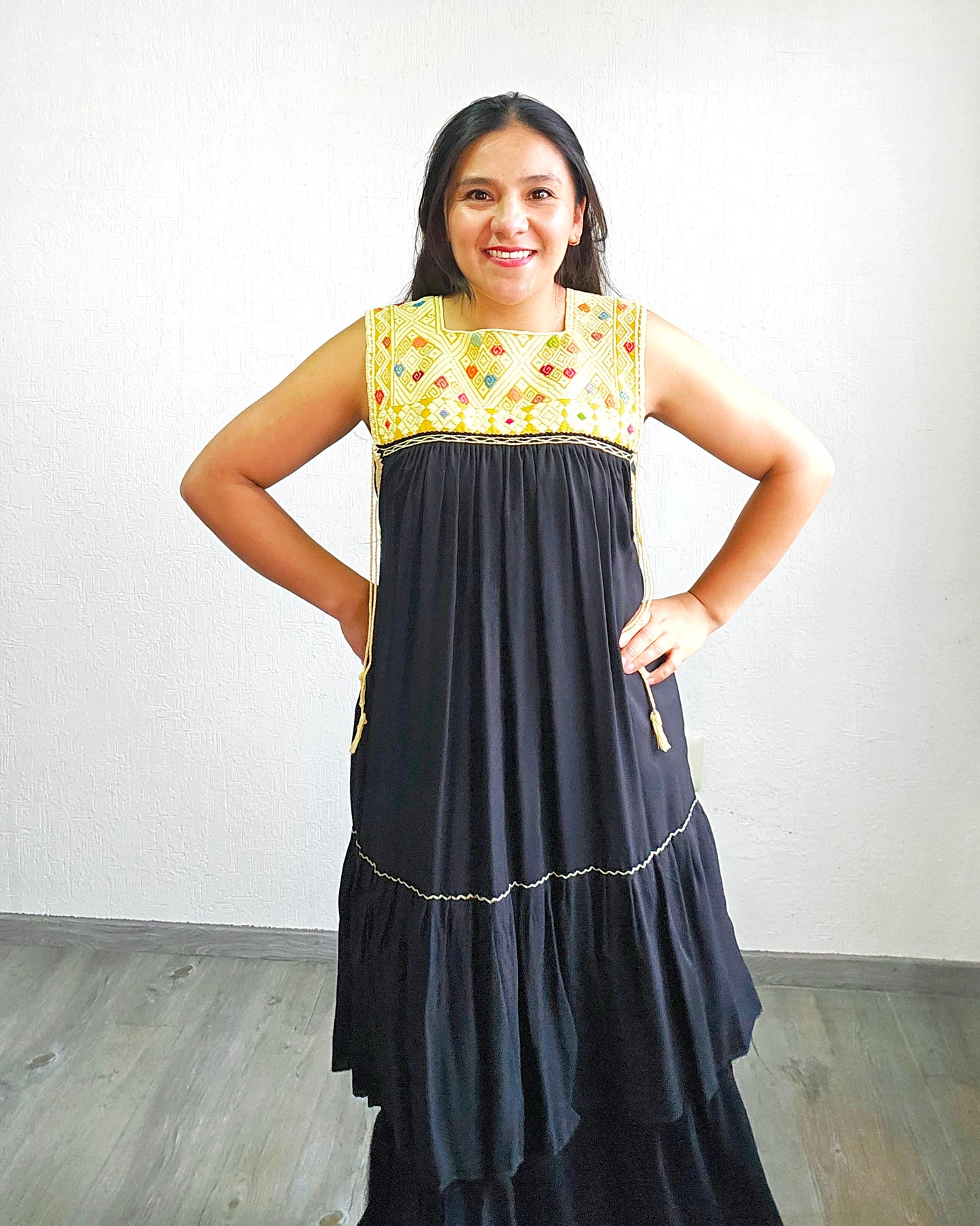 Vestido Teresa Negro Amarillo Telar Unitalla