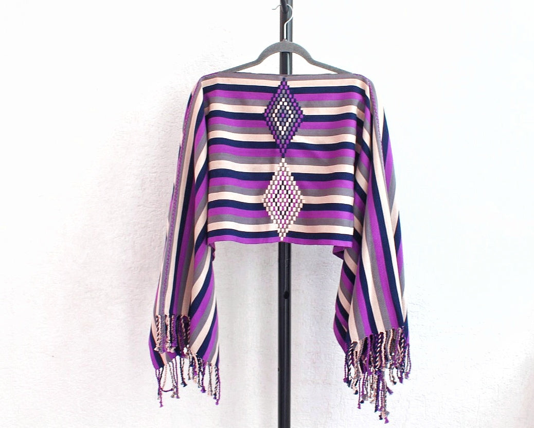 Jorongo Rombos Lila Negro Crema