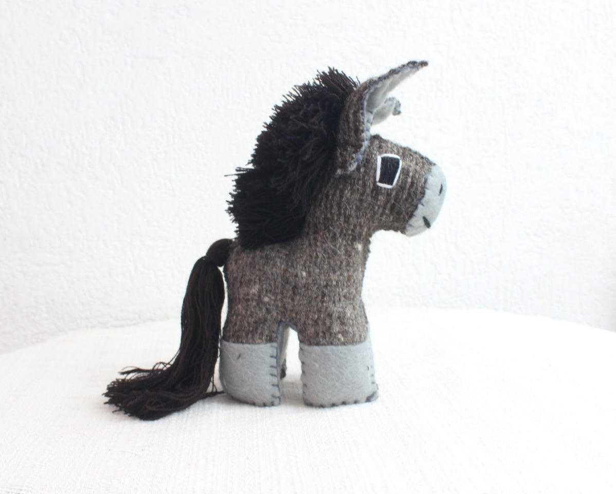 Peluche Burrito Lana Gris Negro