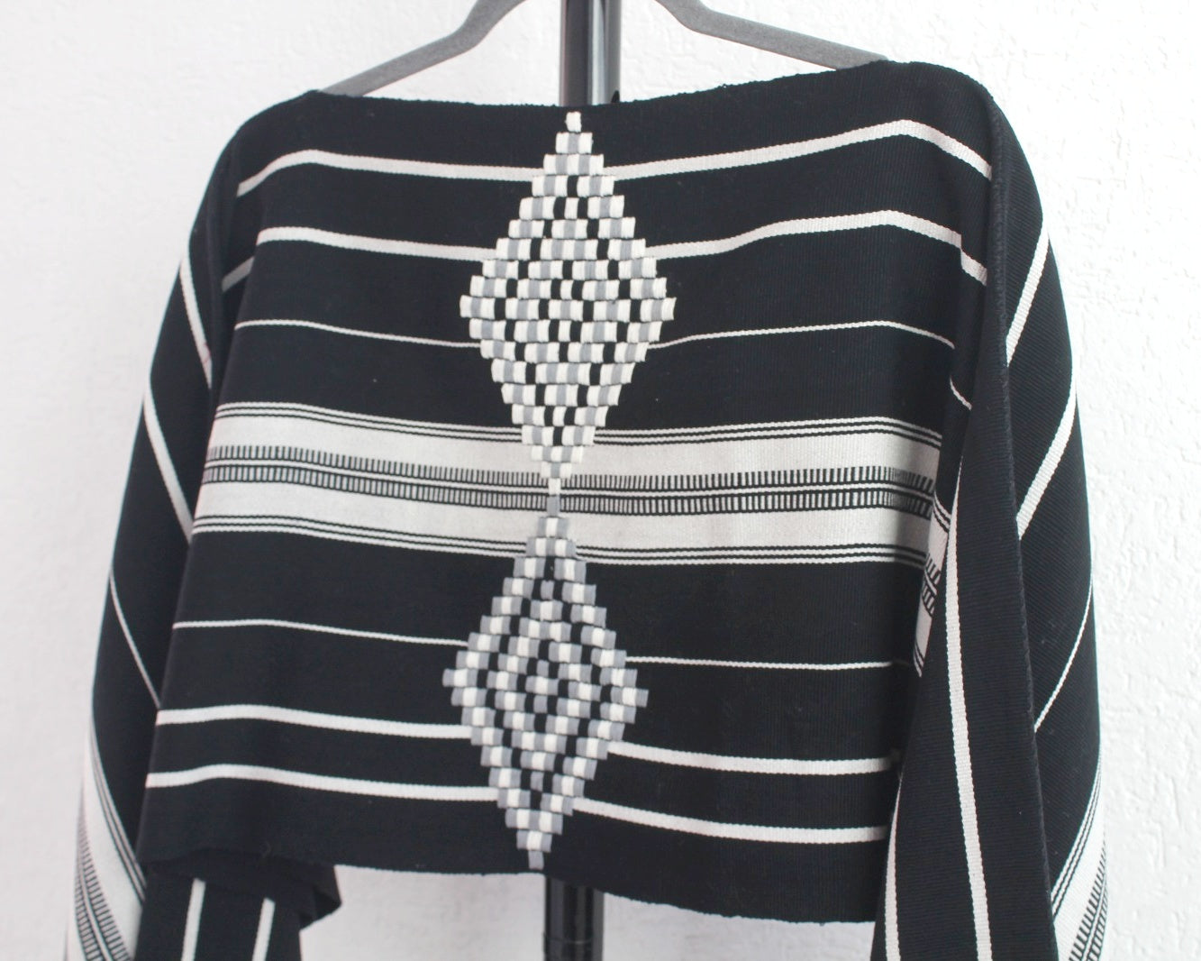 Jorongo Lineas Negro Blanco