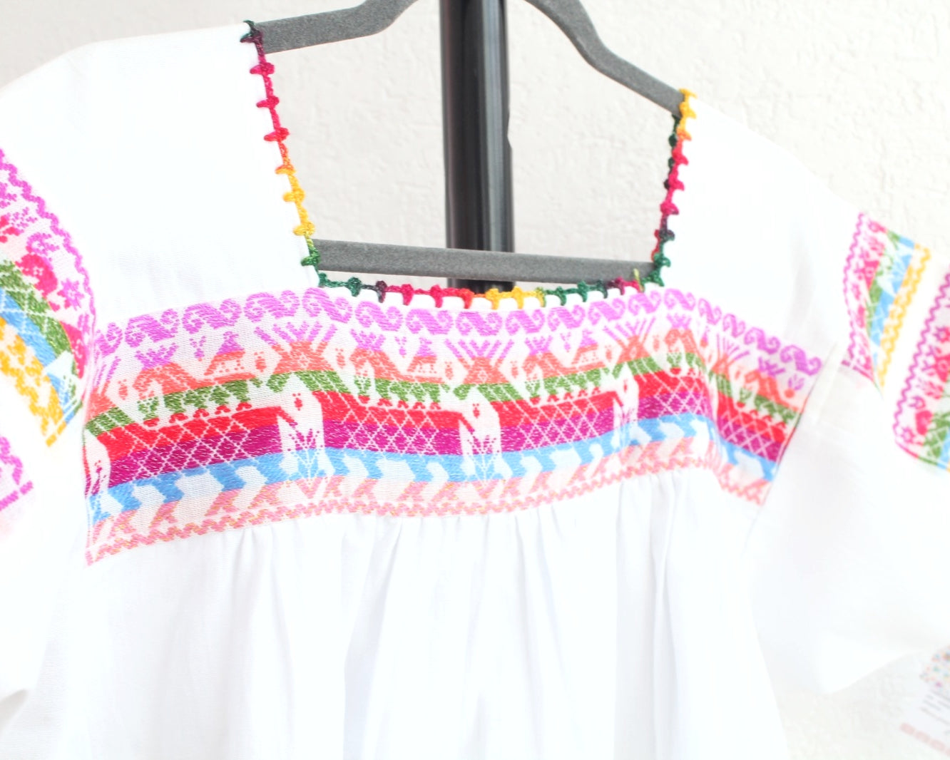 Blusa Tradicional Bordada Venaditos Colores