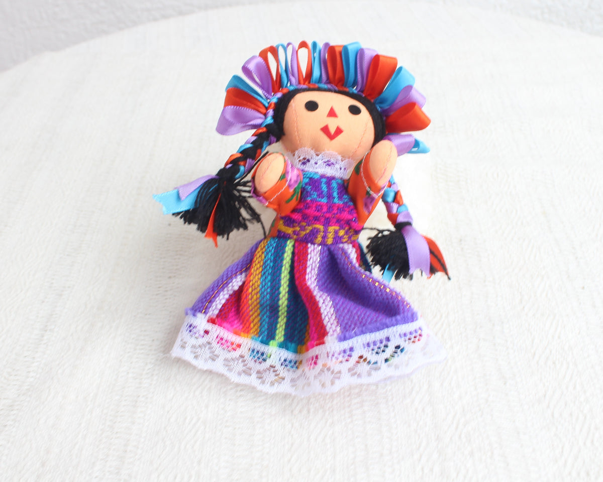 Muñeca Lelé Pequeña Azul Naranja Lila